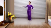 六十岁大妈跳《康巴情》舞步简单好学，喜欢关注！