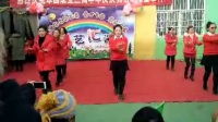 东明县马头镇四村社区幼儿园老师广场舞