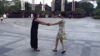 双人舞广场舞拉手舞