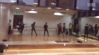 健身房美女跳舞街舞动感视频