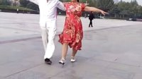 太康广场交谊舞(李英东方国庆献舞中四花样)摄制：王燕16年9月24日。