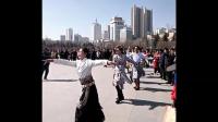 青海民族特色藏族锅庄广场舞