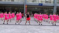重庆叶子广场舞健身操 拉拉爱正反面演示50人示范