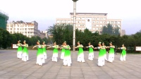 这么漂亮的大型古装舞蹈太少见啦! 滨城雪莲广场舞《又见江南雨》