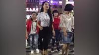 陕西定边县最火的广场舞 美女穿着高跟鞋跳广场舞真美