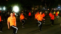 达州跑团健身广场舞 步伐舞44步 简美领舞 南城仙鹤广场