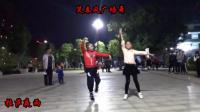 2小孩跳广场舞《拉萨夜雨》这舞姿厉害了, 比大人跳的都好看!