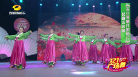朝鲜风情广场舞《金达莱盛开的地方》，唯美动人，让人眼前一亮！