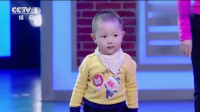 2岁萌娃李泽睿跳广场舞，放啥音乐都能跳，撒贝宁都“傻眼”了！