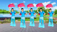最新版广场舞《中国歌最美》节奏动感，用扇子跳起来真好看！-