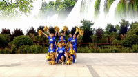 时尚手花舞广场舞《最美的中国》满满的正能量
