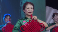 旗袍秀《中国脊梁》：怀抱中国结，昂首阔步活出精彩！