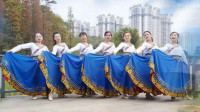 广州飘雪广场舞《握住世界的手》原创集体藏族舞