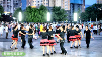 达州南城天益阳光广场舞，三步踩一拖二《北京的金山上》，指导肖萧