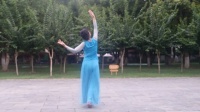 刘满广场舞《你像三月桃花开》背面。编舞：无边老师