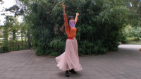 相约紫竹广场舞《江南雨》服饰得体，舞姿优美，请欣赏