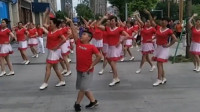 小小年纪就成了广场舞领舞，10后孩子不得了了！