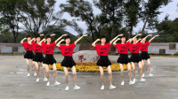 经典红歌广场舞《红歌联唱》快乐锻炼增加免疫力