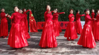 紫竹广场舞《相逢是首歌》好听的音乐，好看的舞蹈，赵老师领舞