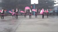 【红梅花儿开广场舞蹈队】2013年迎春演出。