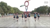 何庄广场舞《情歌天下唱》 录制：朱权臣 视频制作：水莲