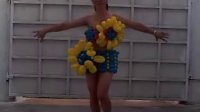 花旗薇薇广场舞--魔术气球迷你服饰版《你是否在也在我心中》