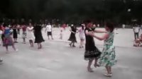 马路镇女子健身队广场舞《双人跳》