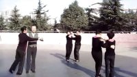滕州龙泉广场舞蹈活动点：广场交谊舞：三步踩