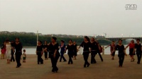 锦江外滩广场舞----蒙古人 腾格尔 民族舞 四步舞
