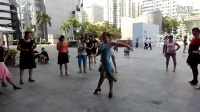 深圳罗湖区金光华广场（洪湖公园）拉丁舞周游老师展示优美动人的伦巴独舞，与拉丁舞爱好者一起分享