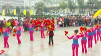 广场舞圣亚舞蹈变形队；中华全家福