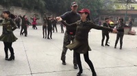 北京水兵舞视频糖豆广场舞水兵舞迎酒欢歌 (2)