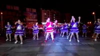 水口大家乐舞蹈队参加动力广场舞汤老师联欢晚会（梦中的男神）。
