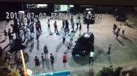 义乌广场舞害人，大好青年被逼无奈泊车抗议噪音扰民