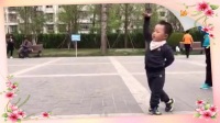 2岁儿童跳[广场舞]