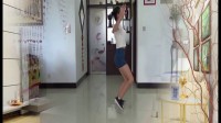 长腿妹子跳舞好性感! 漯河火凤凰32步广场舞表演《亲爱的姑娘》