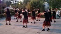 和60多岁大姐学跳武阿哥广场舞