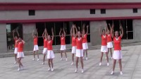 建瓯伍锦广场舞新区健身队展示《一路有爱》编舞；春英