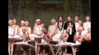 《我们来了》女神芭蕾舞路透，蒋欣站位靠边遮身材，搞笑像金刚芭比