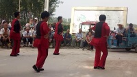 禹城伦镇城子坡后，河南宋舞蹈队一支心相印手牵手广场舞。快乐春天录制。