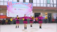 铃子广场舞最新原创变形花球舞春节艺演