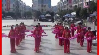 快乐天天广场舞：《吉祥中国年》扇子舞队形版