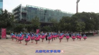 上海红舞鞋广场舞《云贵高原》__40人版__编舞-応子老师