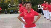 市民广场舞参加满洲里市老年体协举办健身秧歌，安代舞，五少民族舞展演。