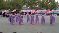响水镇纪念改革开放40周年广场舞展示活动：潘庄村红太阳健身队《三月桃花雨》