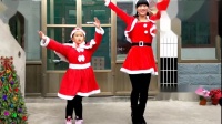 圣诞节快乐牵手女儿跳广场舞给大家送祝福八方来财久久平安