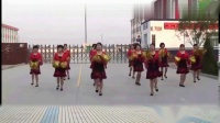 变队形广场舞《跳到北京》简单好看，大家都会跳