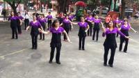 舞动青春叶老师广场舞与队员特献上（情人节）新年舞蹈（为爱❤️付出）