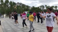 涞源县瑜伽广场舞健身队阵容。