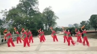 鹰潭丹丹爱绿叶广场舞，12人队形，编舞春英老师《鼓动天地》